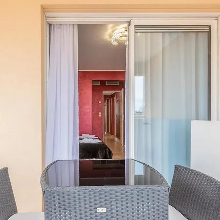 Appartement Luxury Renovated 2024 With Free Parking