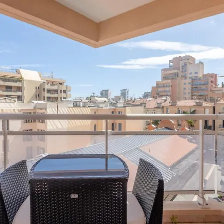 Luxury Renovated 2024 With Free Parking * Beausoleil