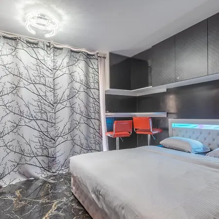 Luxury Renovated 2024 With Free Parking * Beausoleil